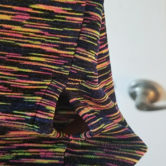 Ebb & Flow pullover - Picture 3 of 4